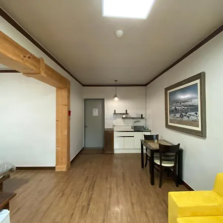 Smile Resort Sokcho Exterior photo